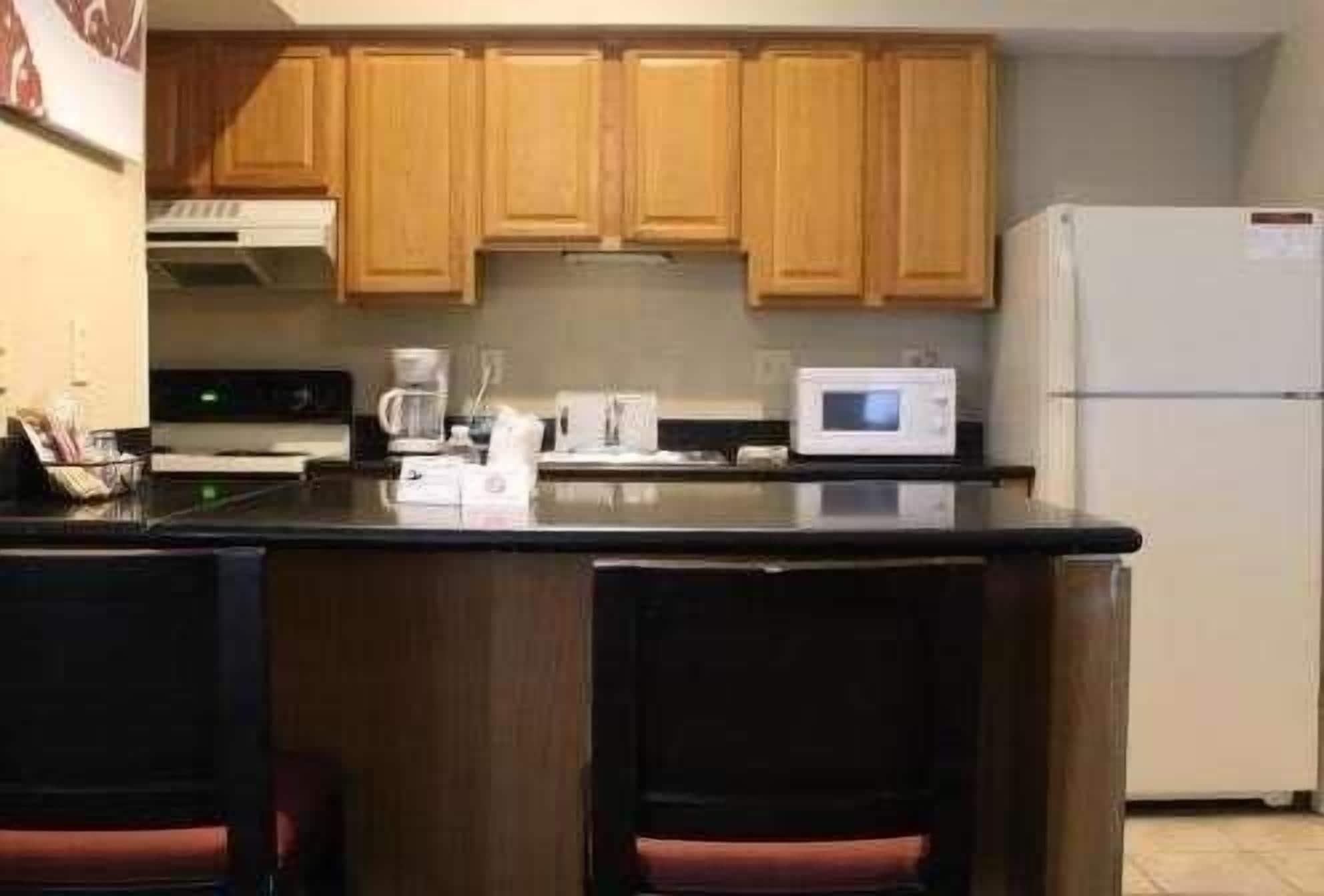 Hawthorn Extended Stay By Wyndham Вічіта Екстер'єр фото