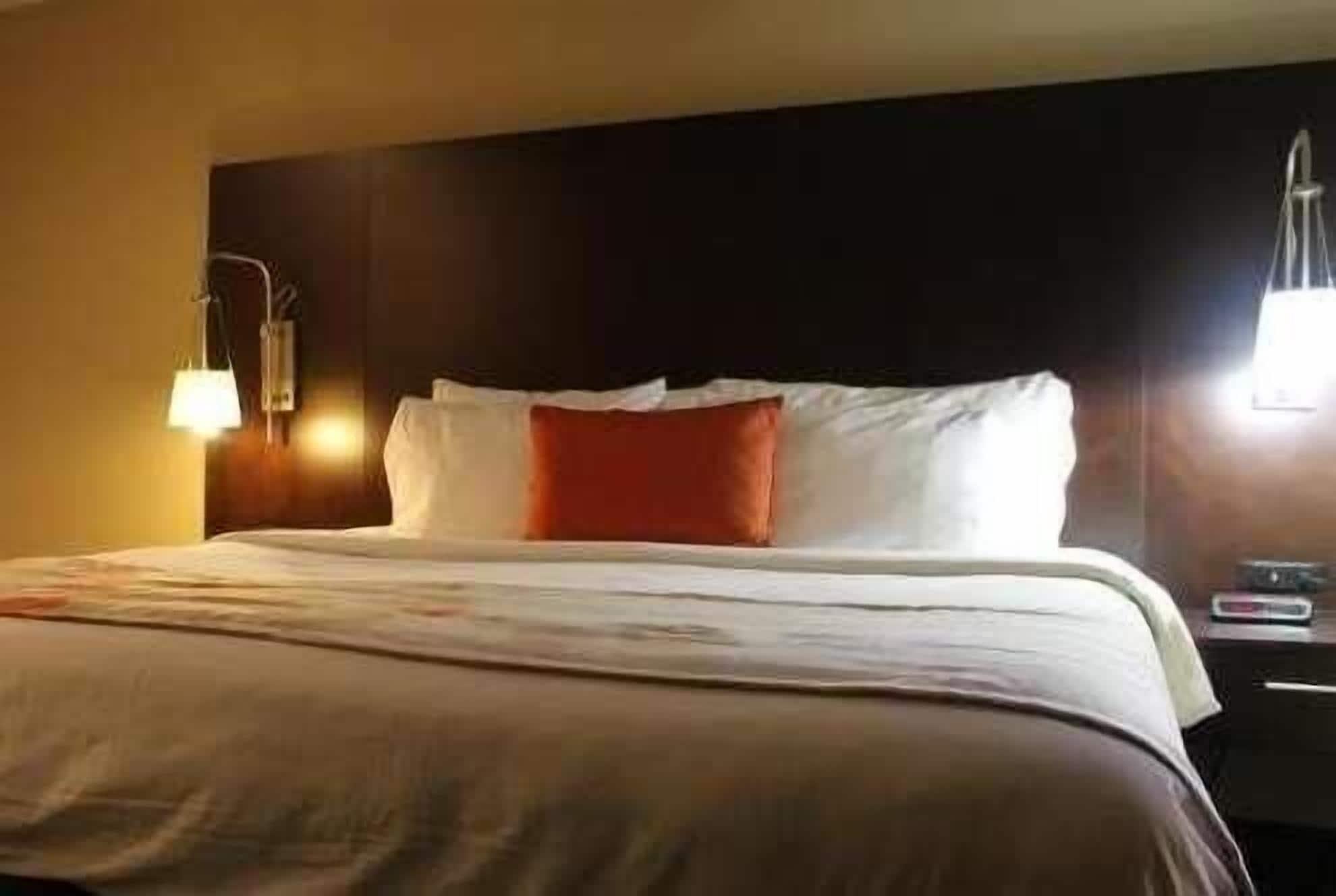 Hawthorn Extended Stay By Wyndham Вічіта Екстер'єр фото