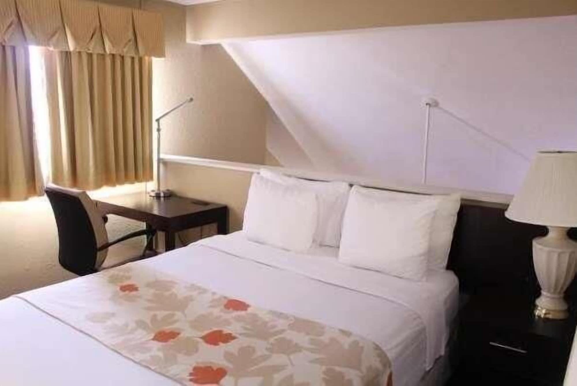 Hawthorn Extended Stay By Wyndham Вічіта Екстер'єр фото