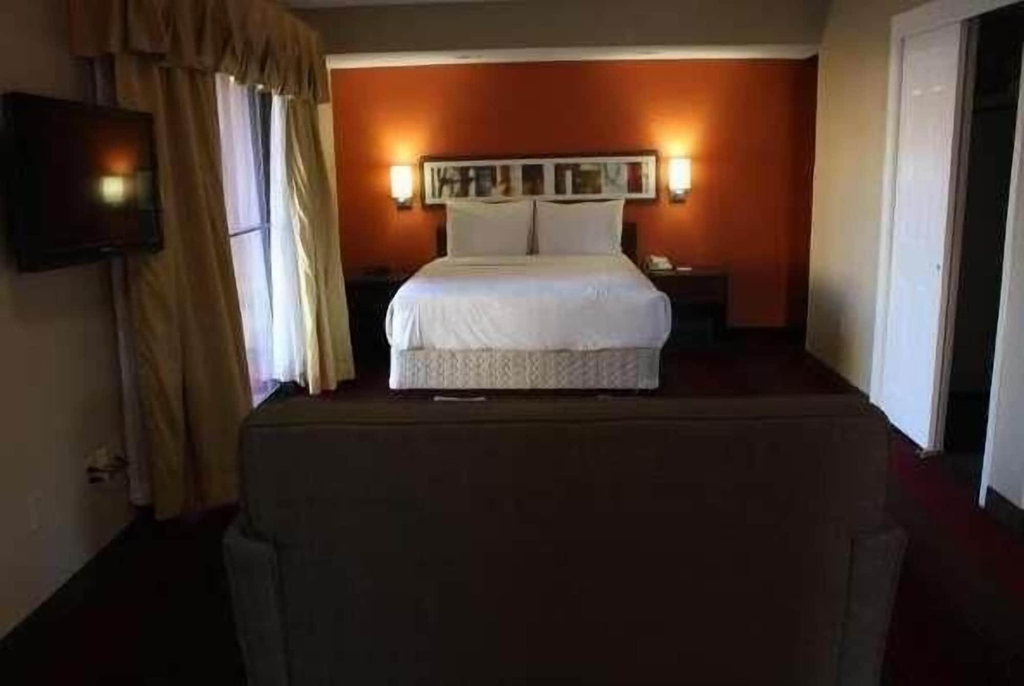 Hawthorn Extended Stay By Wyndham Вічіта Екстер'єр фото