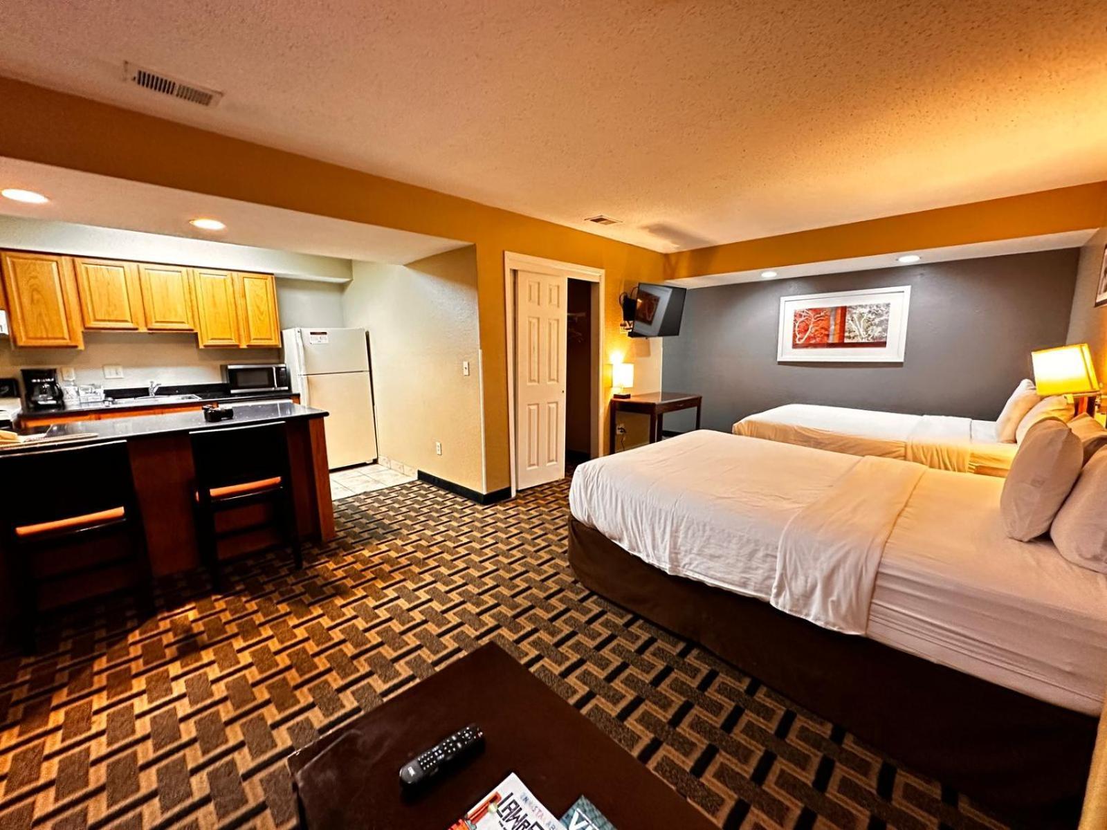 Hawthorn Extended Stay By Wyndham Вічіта Екстер'єр фото